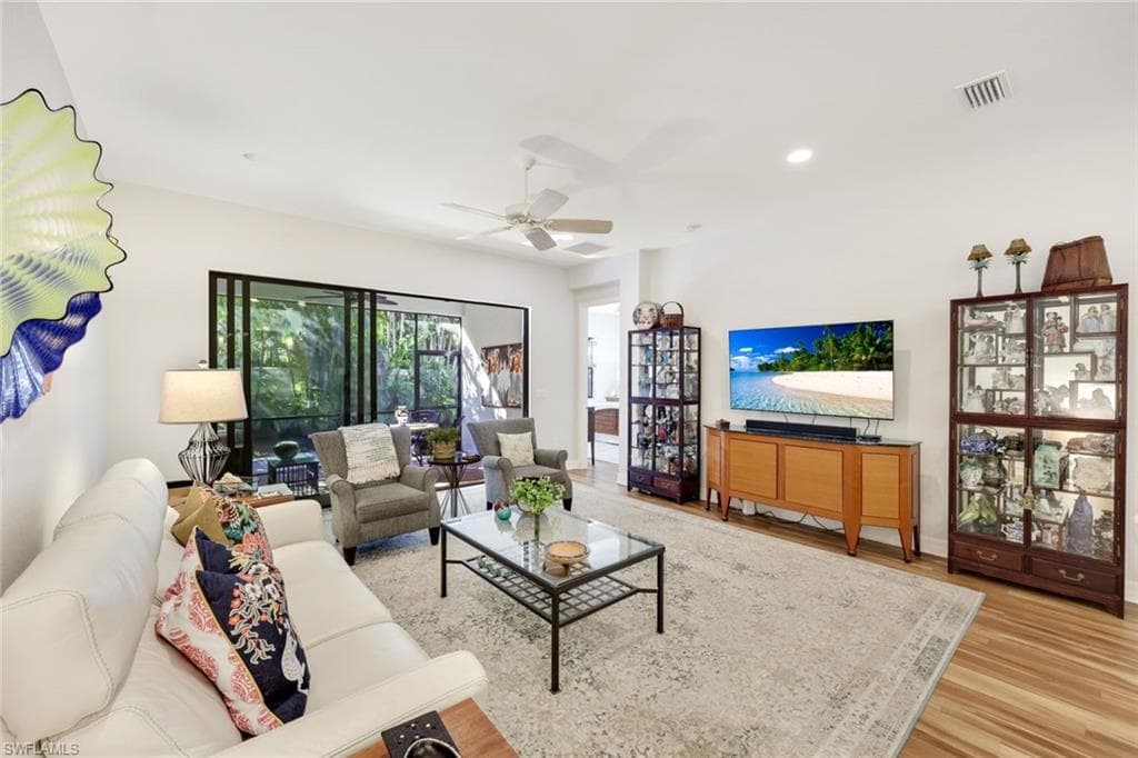 13371 Silktail Dr, Naples, FL 34109-8