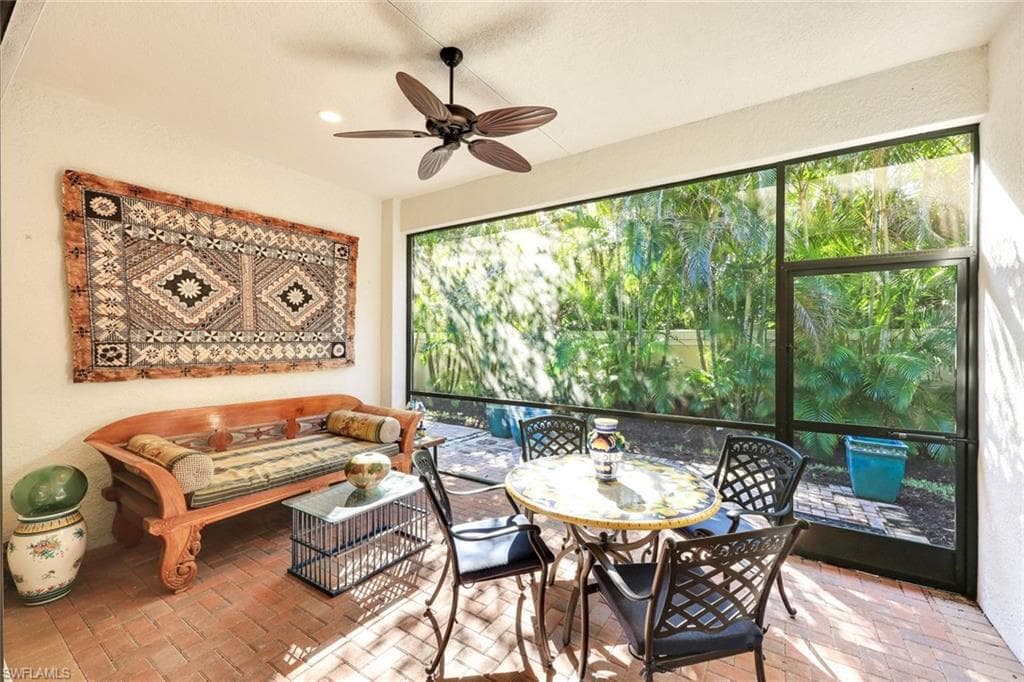 13371 Silktail Dr, Naples, FL 34109-17