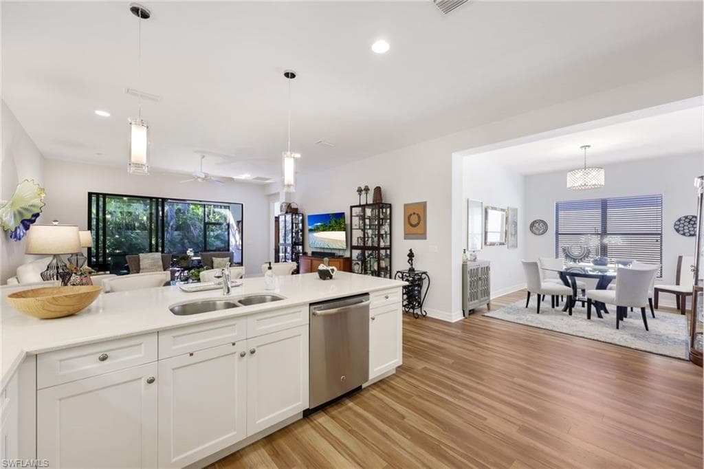 13371 Silktail Dr, Naples, FL 34109-5