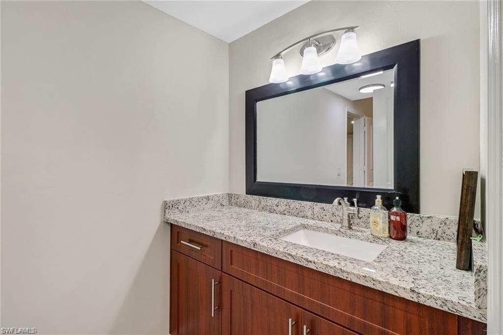 5218 Treetops Dr I, Naples, FL 34113-12