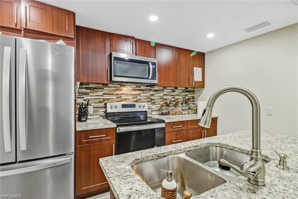 5218 Treetops Dr I, Naples, FL 34113-4