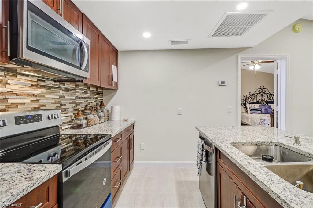5218 Treetops Dr I, Naples, FL 34113-6
