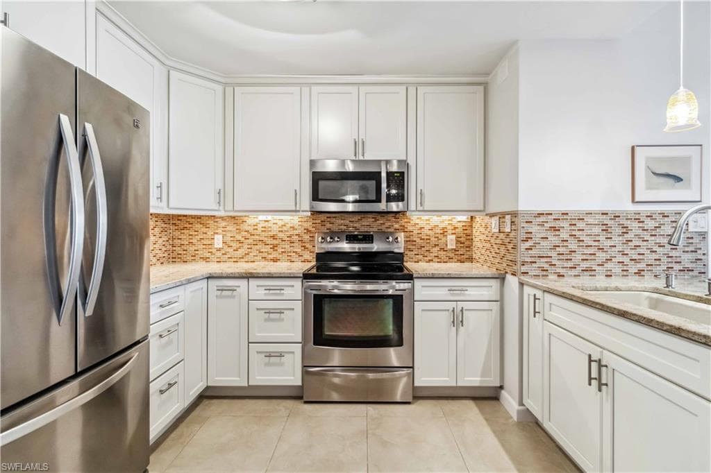 201 Arbor Lake Dr 2-404, Naples, FL 34110-9
