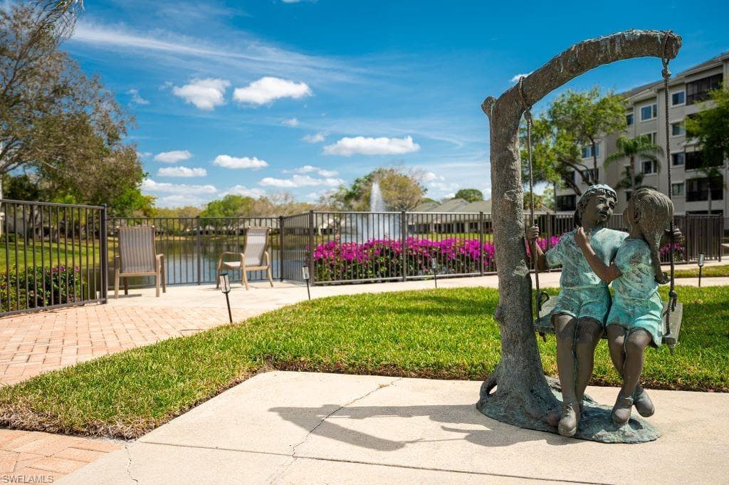 201 Arbor Lake Dr 2-404, Naples, FL 34110-39