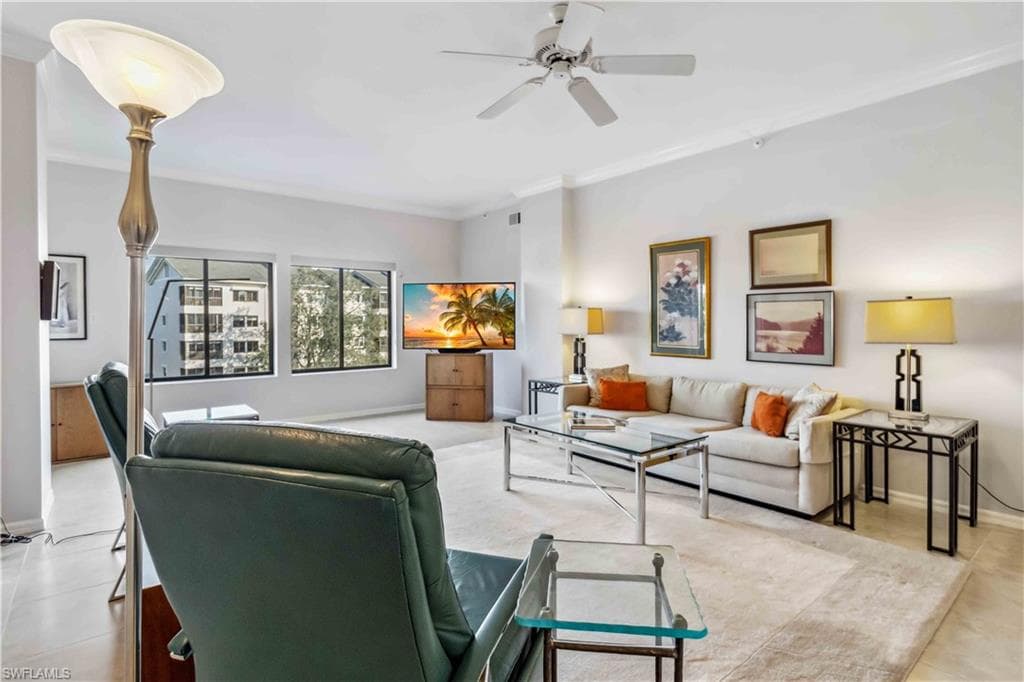201 Arbor Lake Dr 2-404, Naples, FL 34110-4