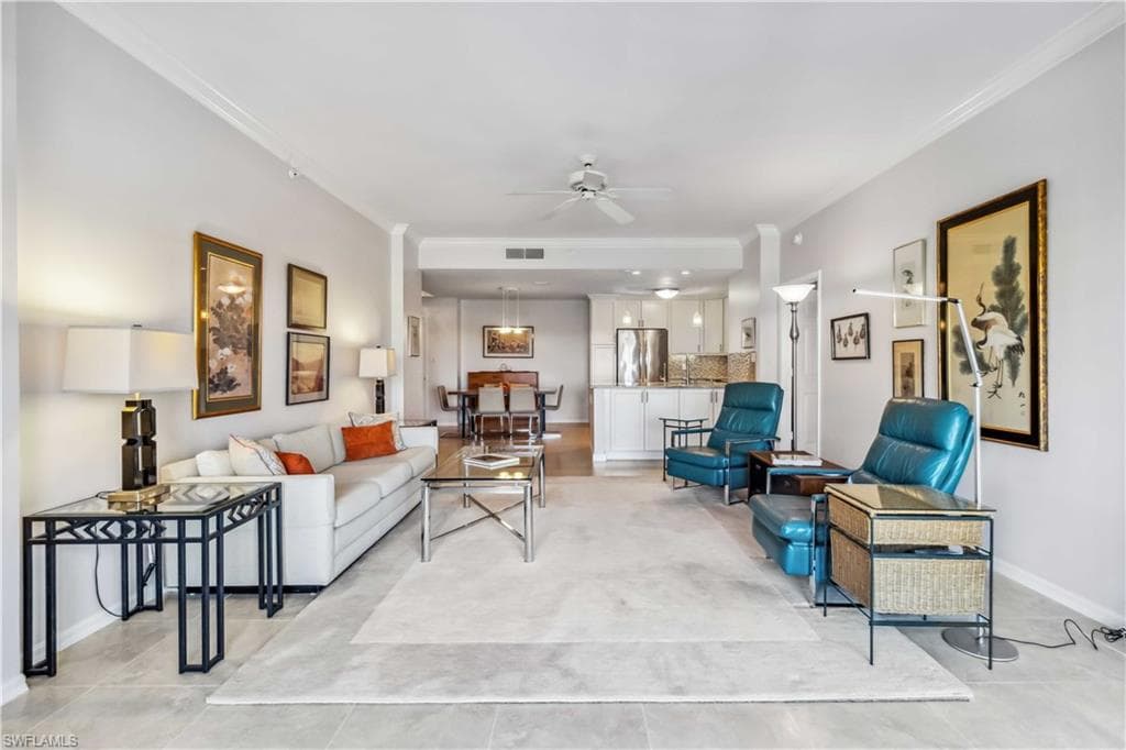 201 Arbor Lake Dr 2-404, Naples, FL 34110-6