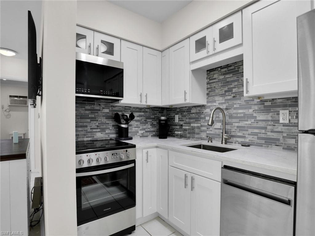 167 Collier Blvd D9, Marco Island, FL 34145-10