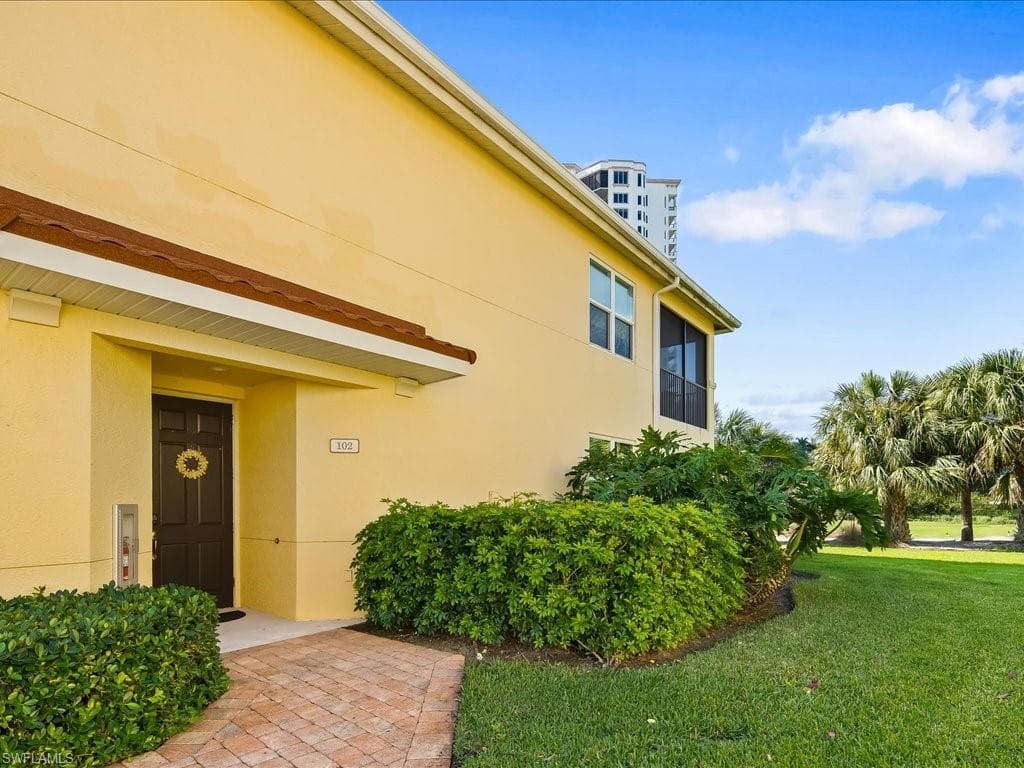 1277 Rialto Way 102, Naples, FL 34114-22