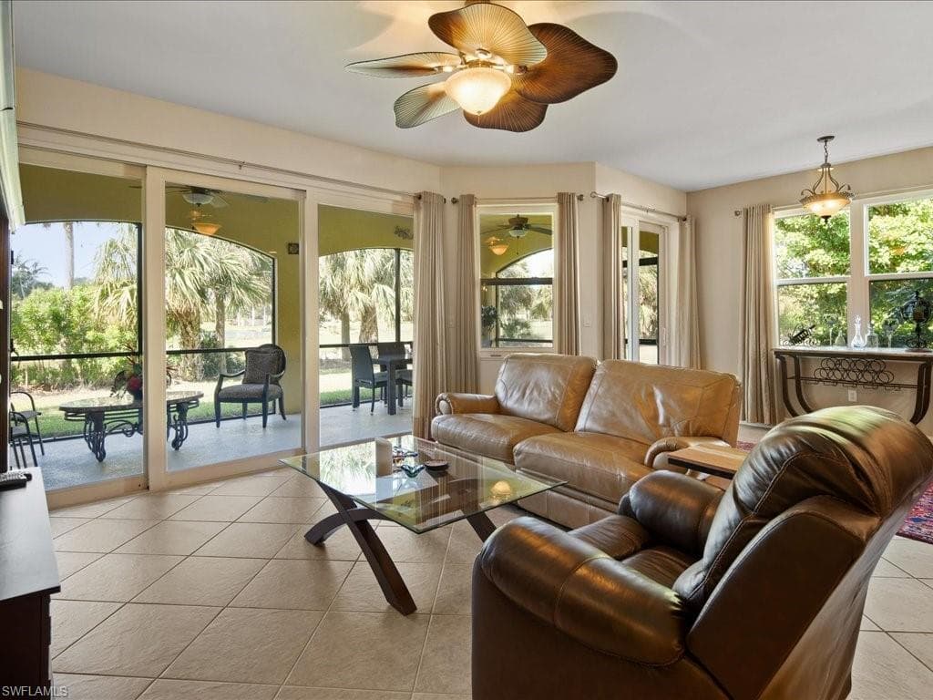 1277 Rialto Way 102, Naples, FL 34114-8
