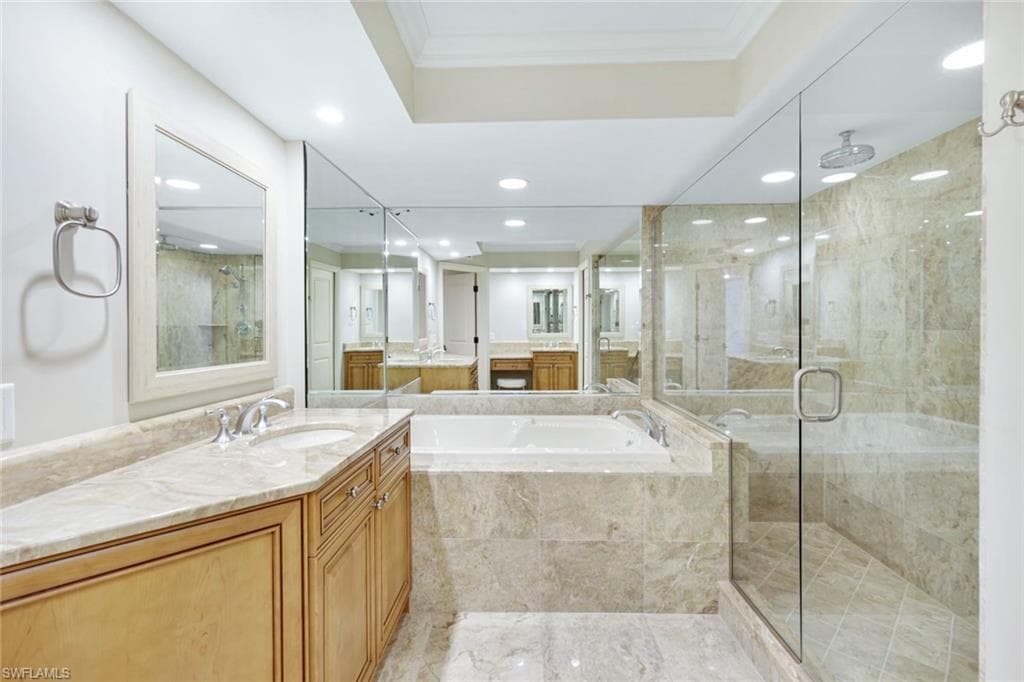 4651 Gulf Shore Blvd N 607, Naples, FL 34103-20