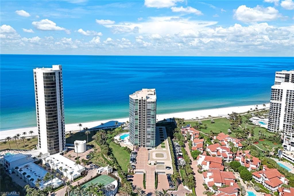 4651 Gulf Shore Blvd N 607, Naples, FL 34103-3