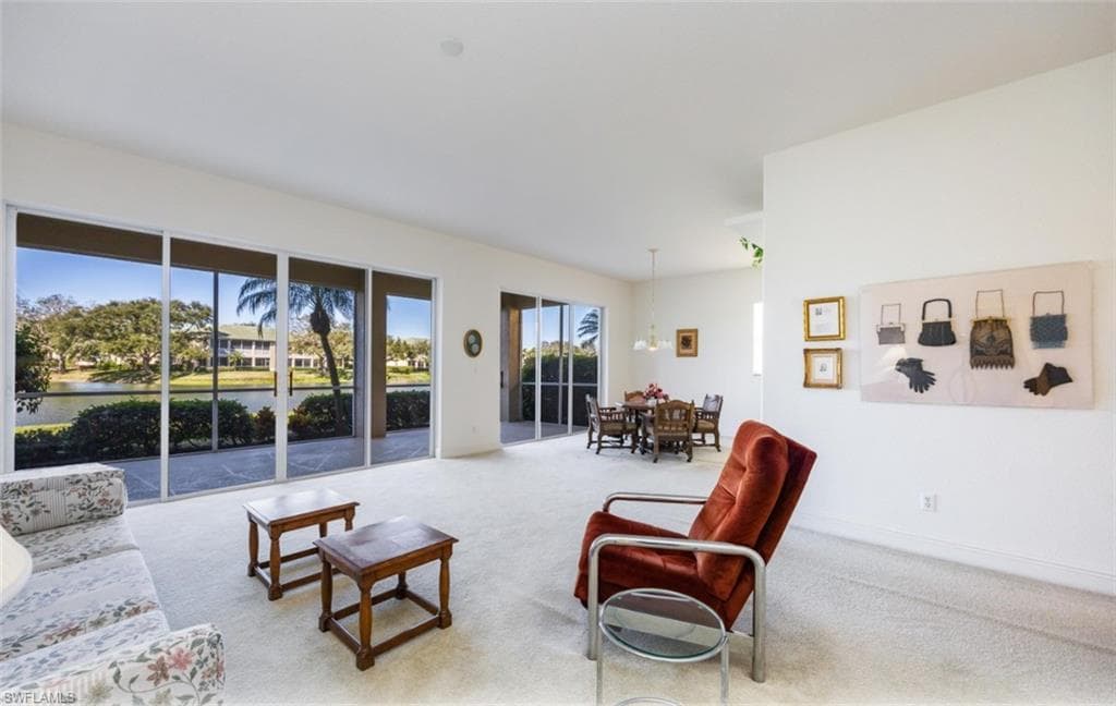 558 Vintage Reserve Ln 19b, Naples, FL 34119-11