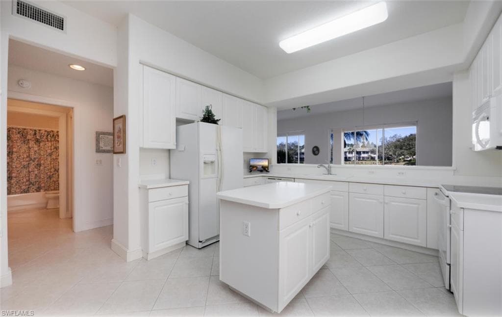558 Vintage Reserve Ln 19b, Naples, FL 34119-18