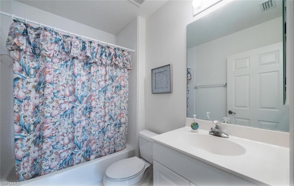 558 Vintage Reserve Ln 19b, Naples, FL 34119-19