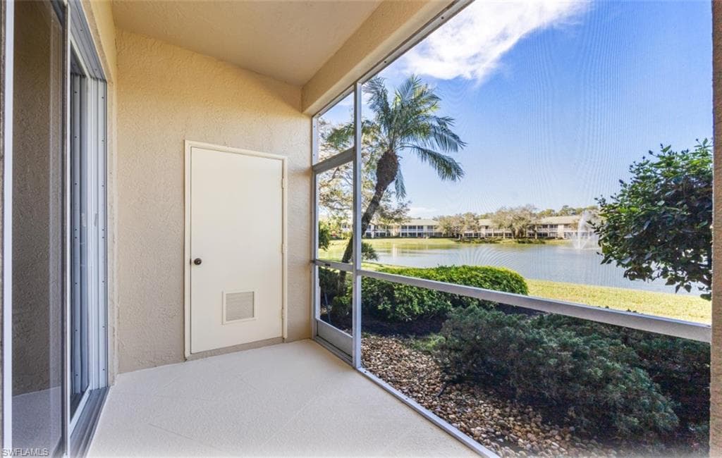 558 Vintage Reserve Ln 19b, Naples, FL 34119-26