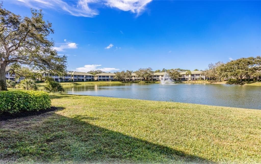 558 Vintage Reserve Ln 19b, Naples, FL 34119-30