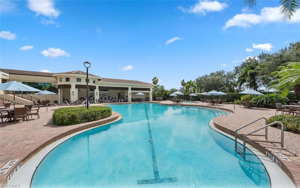 558 Vintage Reserve Ln 19b, Naples, FL 34119-38