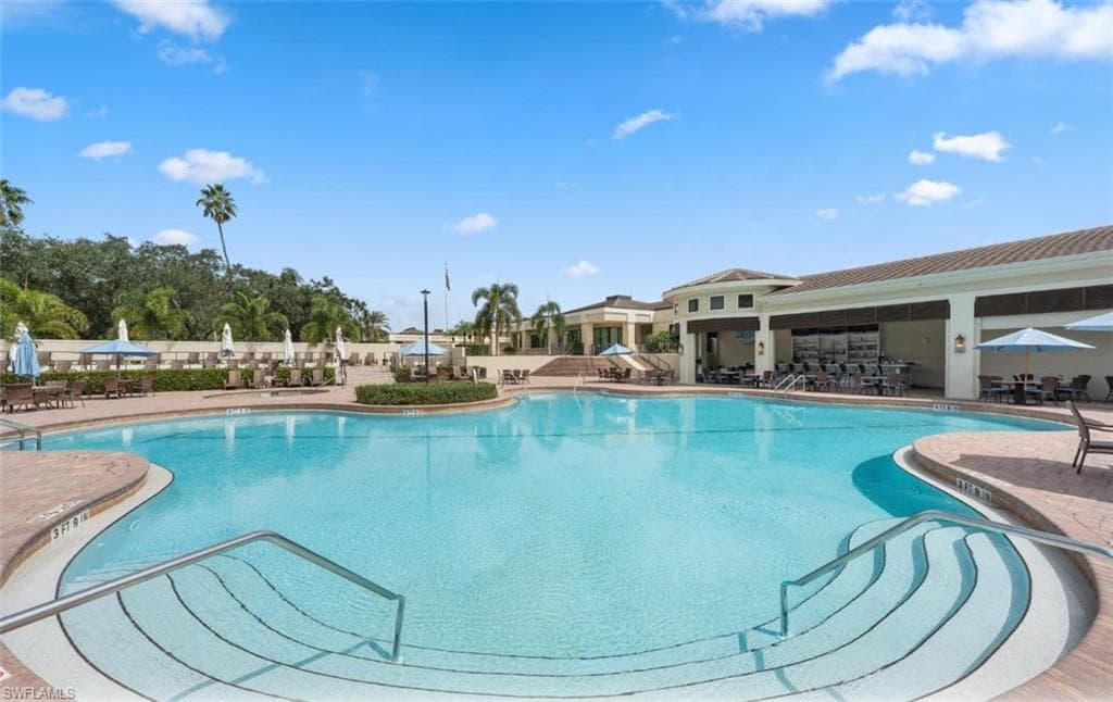 558 Vintage Reserve Ln 19b, Naples, FL 34119-39
