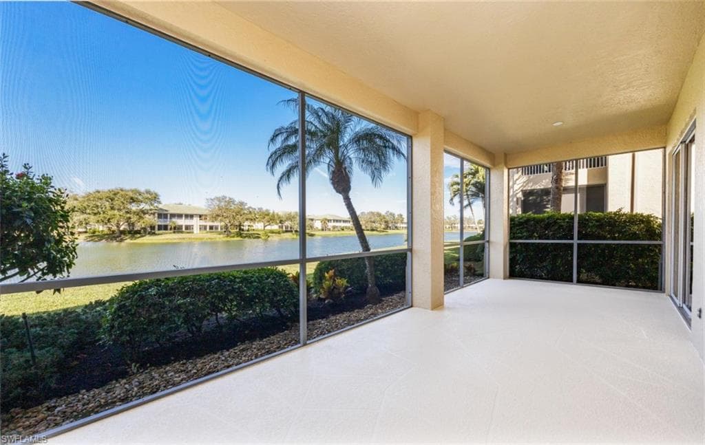 558 Vintage Reserve Ln 19b, Naples, FL 34119-4