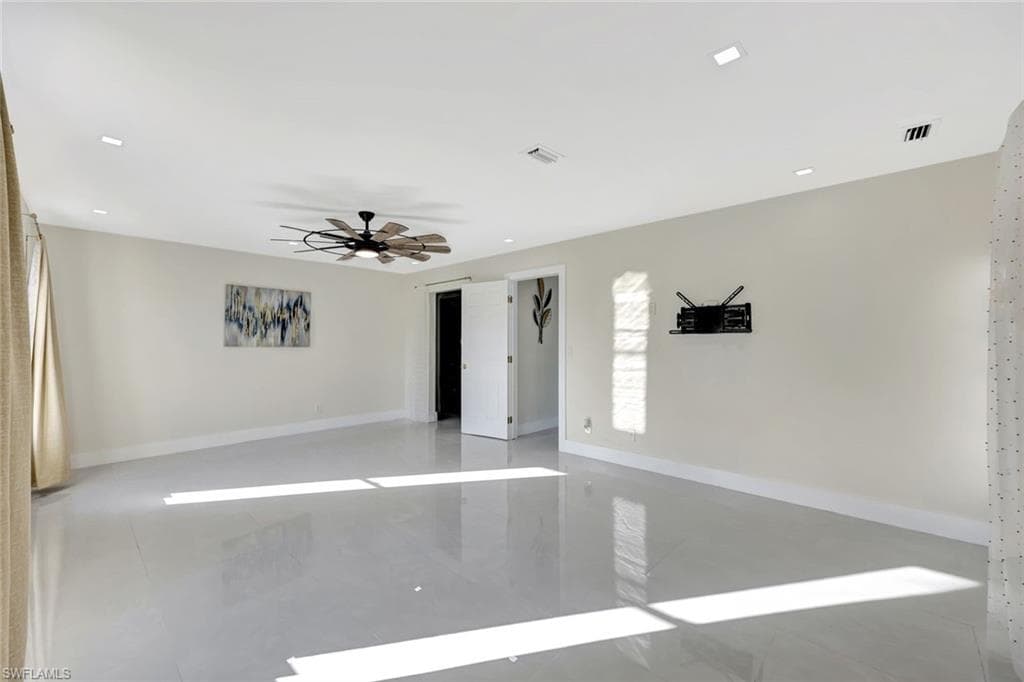 2320 21st St, Cape Coral, FL 33991-16