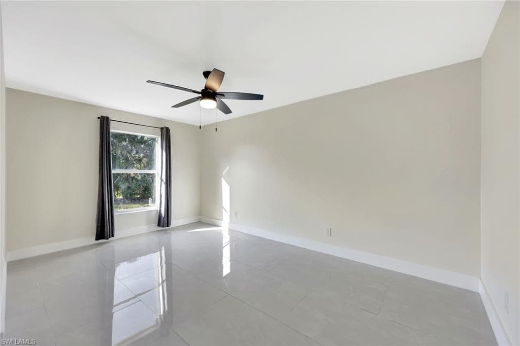 2320 21st St, Cape Coral, FL 33991-18