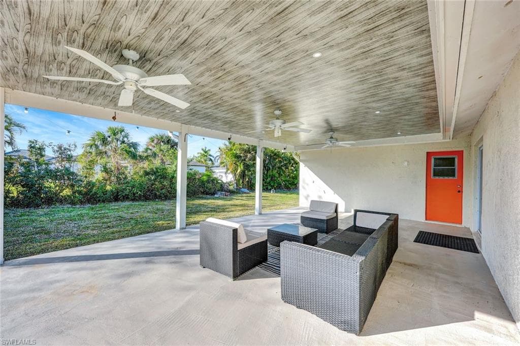 2320 21st St, Cape Coral, FL 33991-7