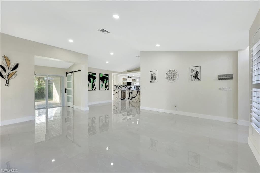 2320 21st St, Cape Coral, FL 33991-8