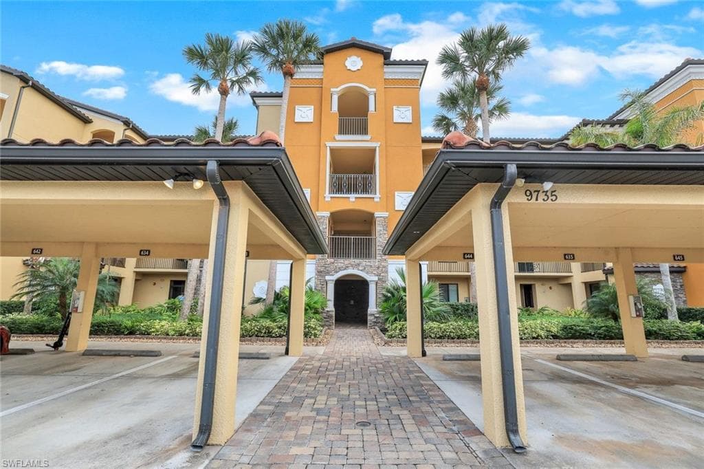9735 Acqua Ct 625, Naples, FL 34113-25