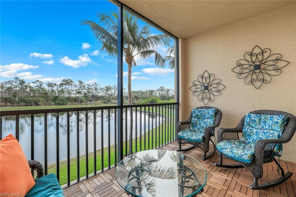 9735 Acqua Ct 625, Naples, FL 34113-5