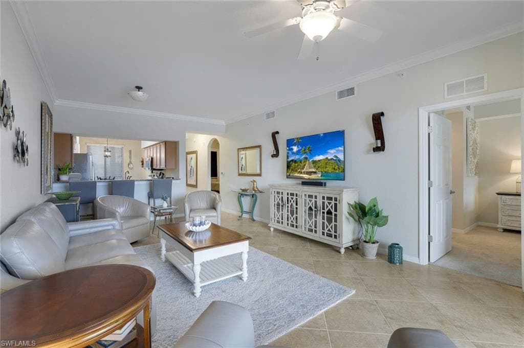 9735 Acqua Ct 625, Naples, FL 34113-7