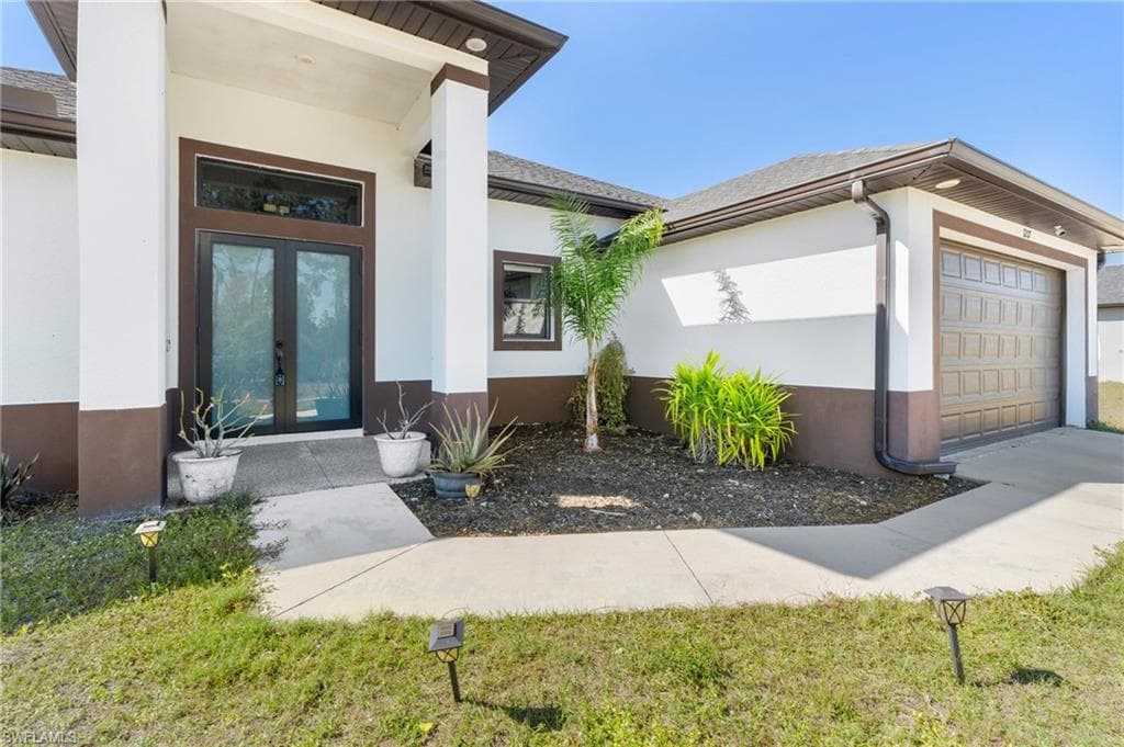 1217 Mckinley Ave, Lehigh Acres, FL 33972-2