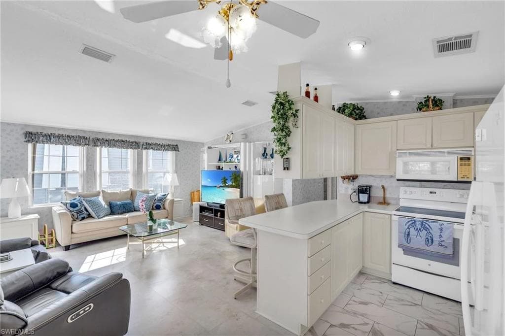 114 Cheetah Dr, Naples, FL 34114-5