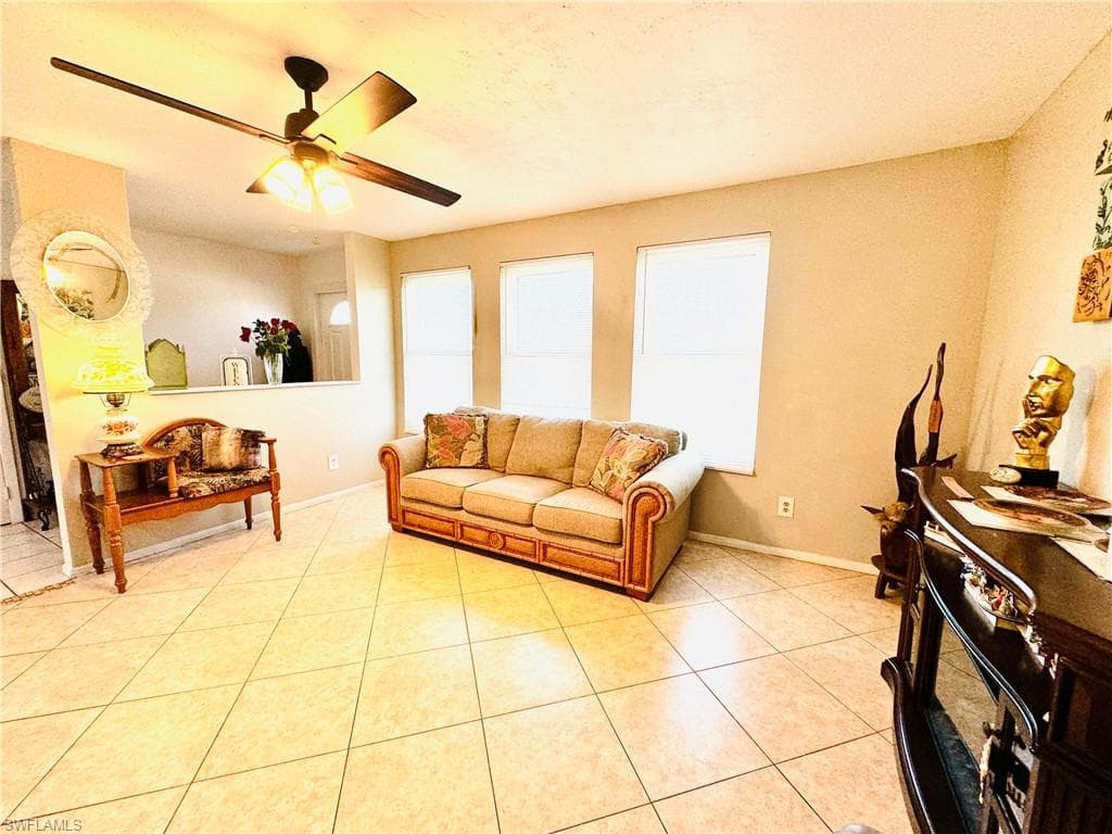 1312 9th Pl, Cape Coral, FL 33909-5