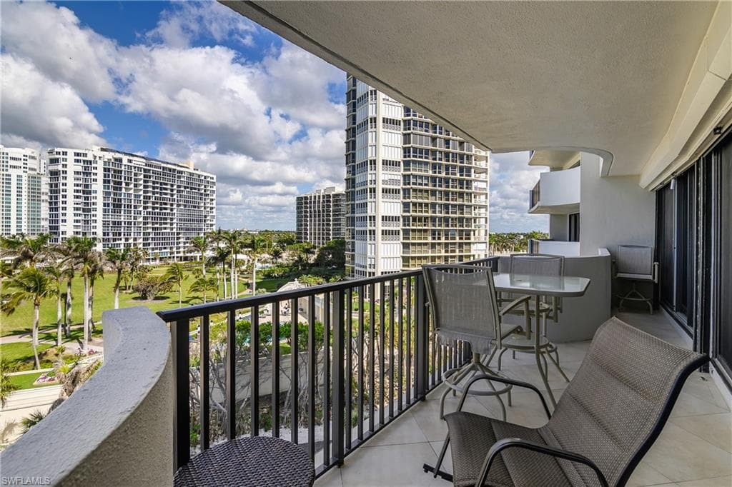 4005 Gulf Shore Blvd N 603, Naples, FL 34103-22