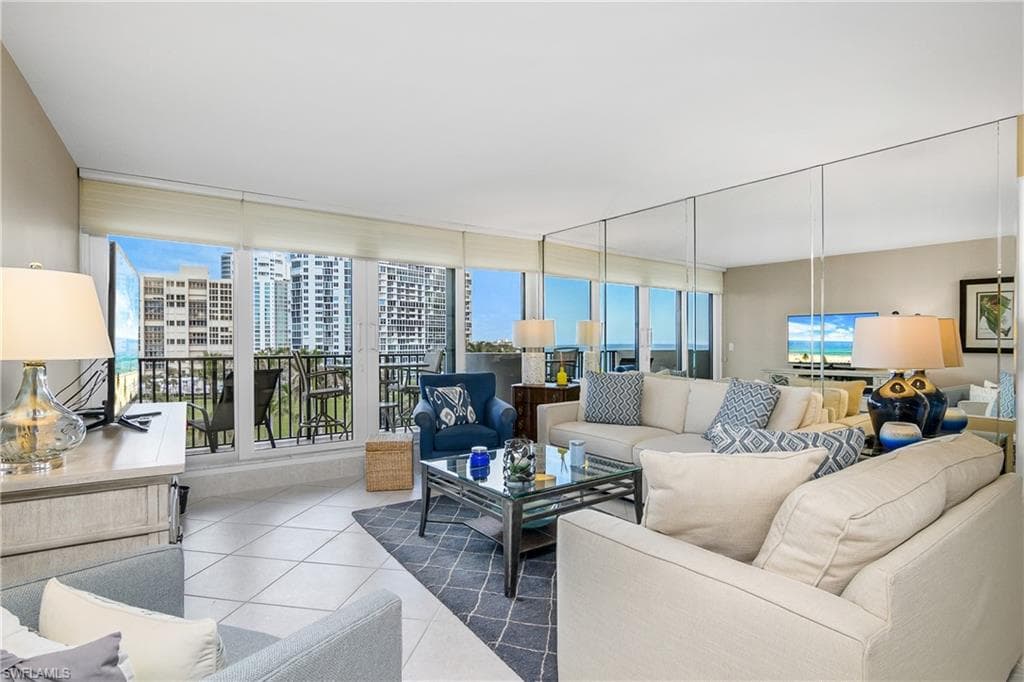 4005 Gulf Shore Blvd N 603, Naples, FL 34103-5