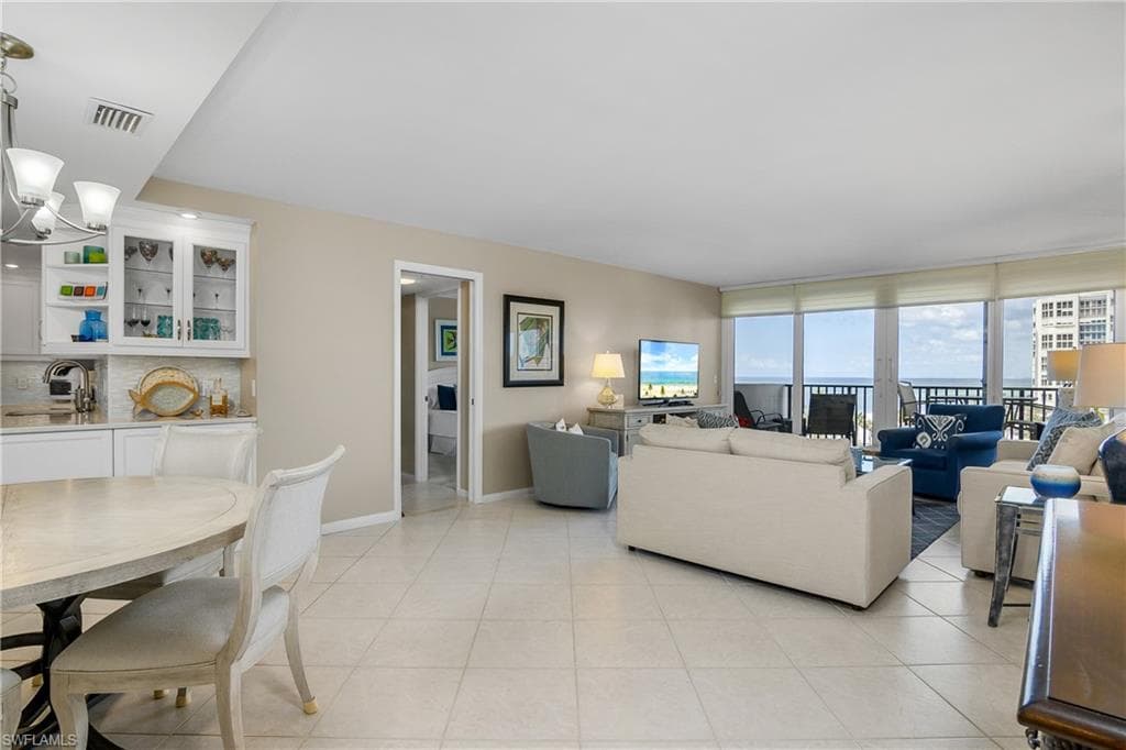 4005 Gulf Shore Blvd N 603, Naples, FL 34103-8