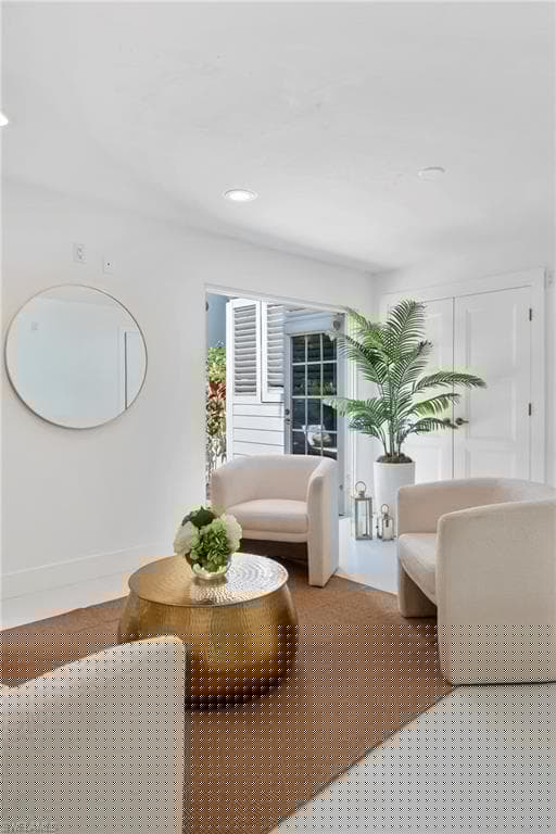 888 10th St S 101, Naples, FL 34102-5