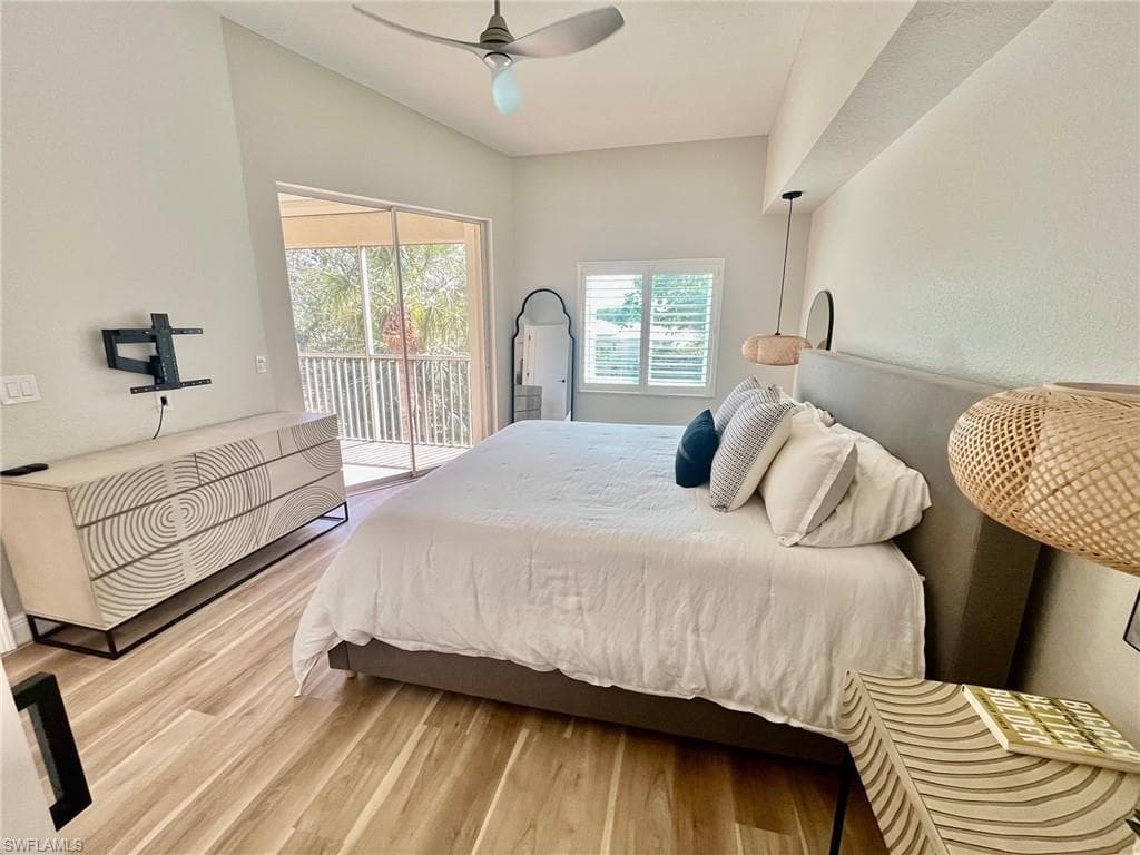 7741 Pebble Creek Cir 302, Naples, FL 34108-12