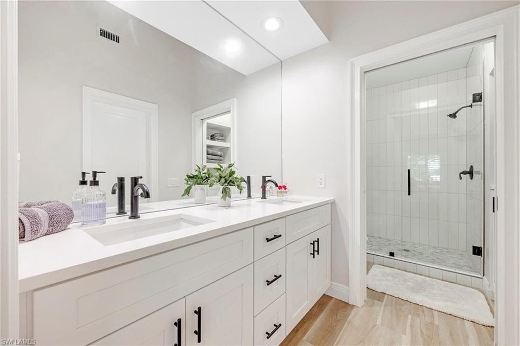 7741 Pebble Creek Cir 302, Naples, FL 34108-16