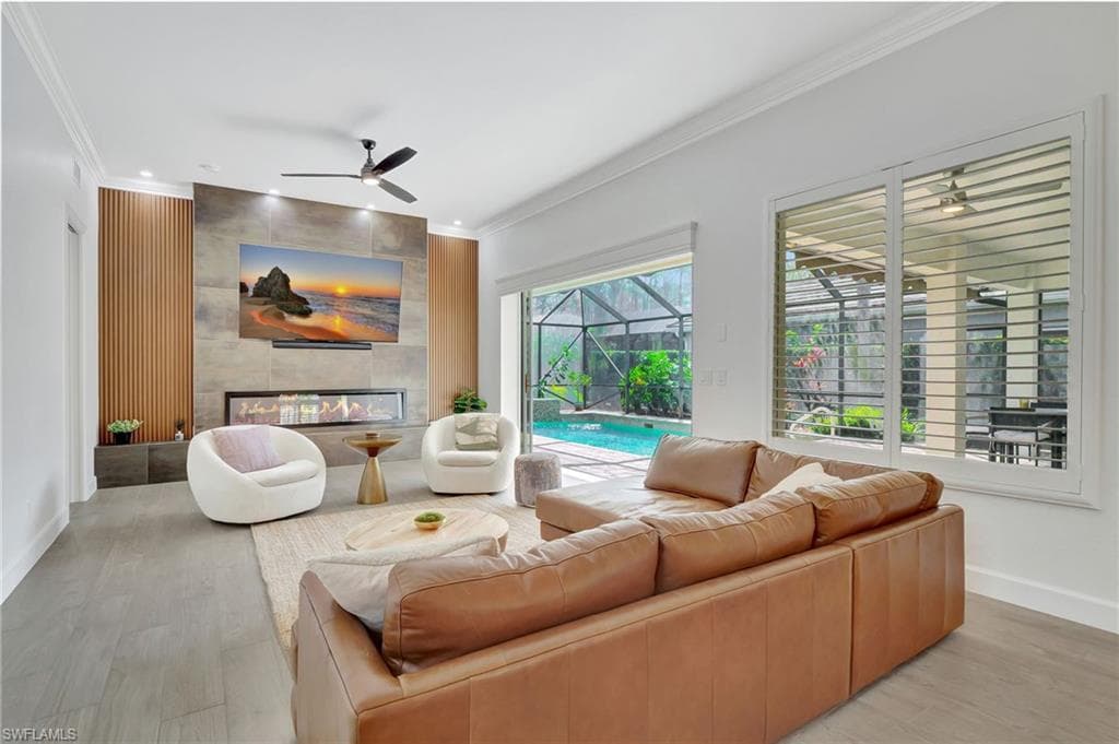 2862 Lone Pine Ln, Naples, FL 34119-8