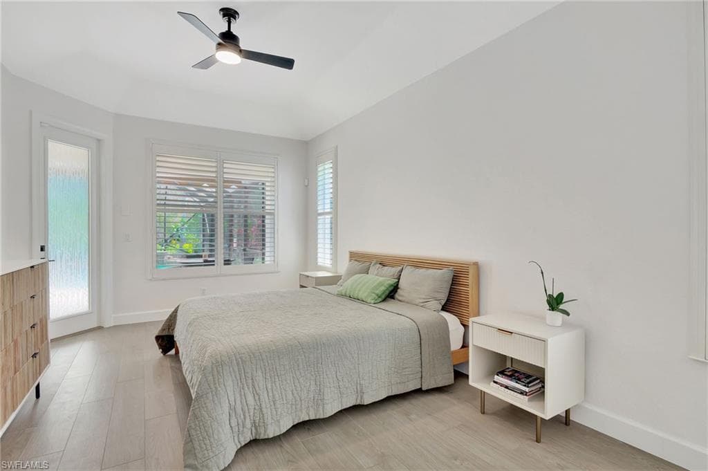 2862 Lone Pine Ln, Naples, FL 34119-19