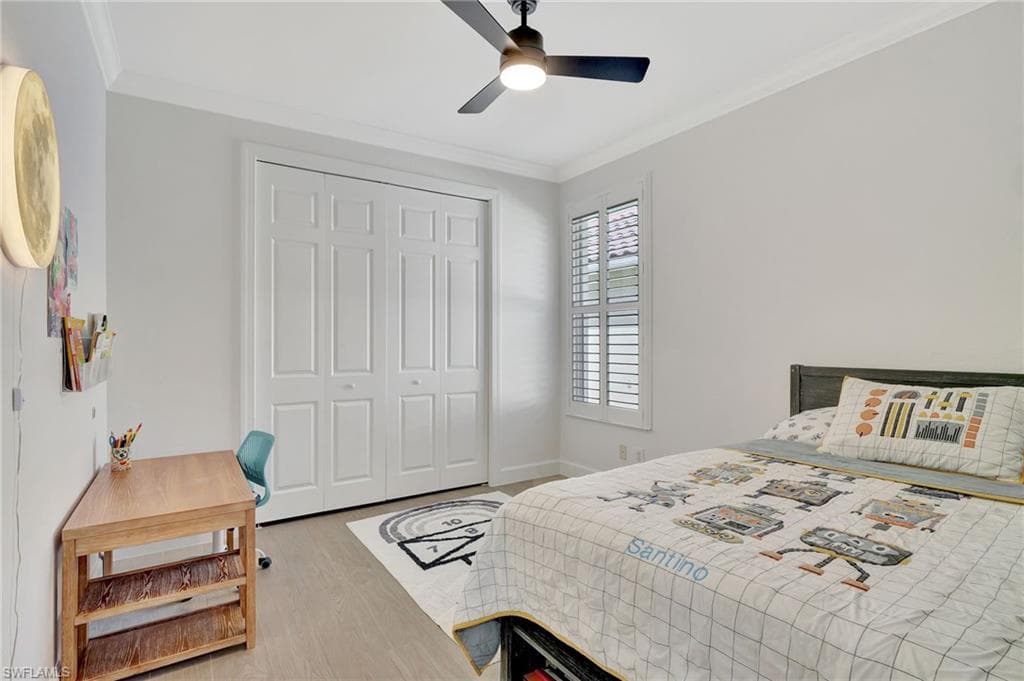2862 Lone Pine Ln, Naples, FL 34119-25