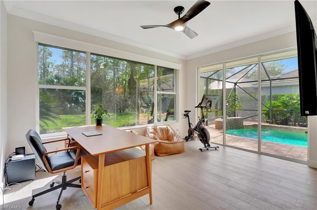 2862 Lone Pine Ln, Naples, FL 34119-33