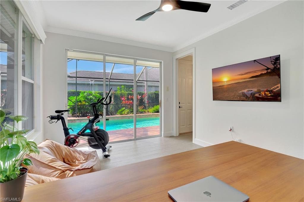 2862 Lone Pine Ln, Naples, FL 34119-34