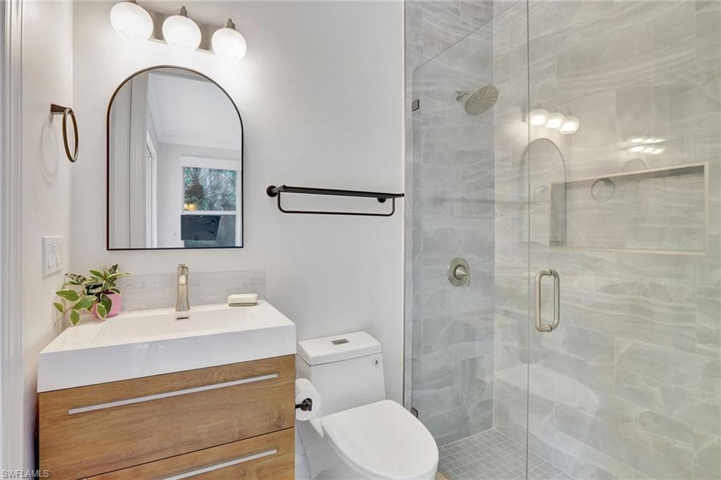 2862 Lone Pine Ln, Naples, FL 34119-36