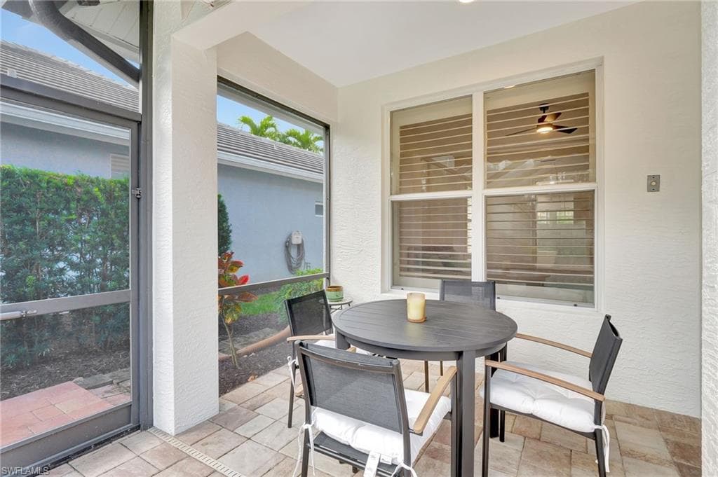 2862 Lone Pine Ln, Naples, FL 34119-39