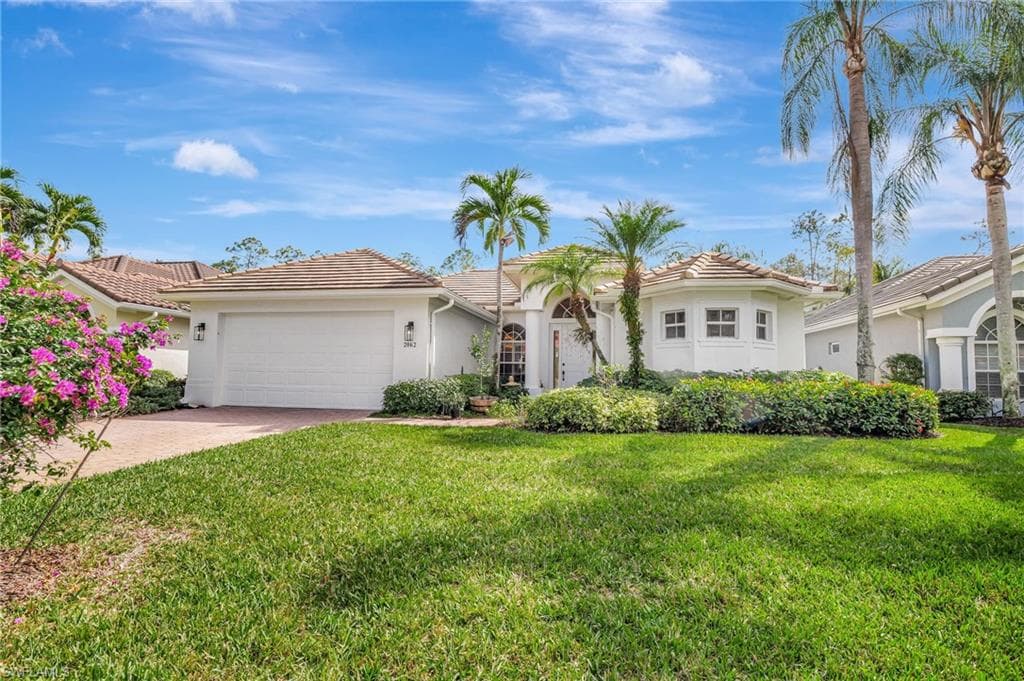 2862 Lone Pine Ln, Naples, FL 34119-3