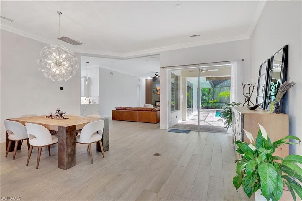 2862 Lone Pine Ln, Naples, FL 34119-5