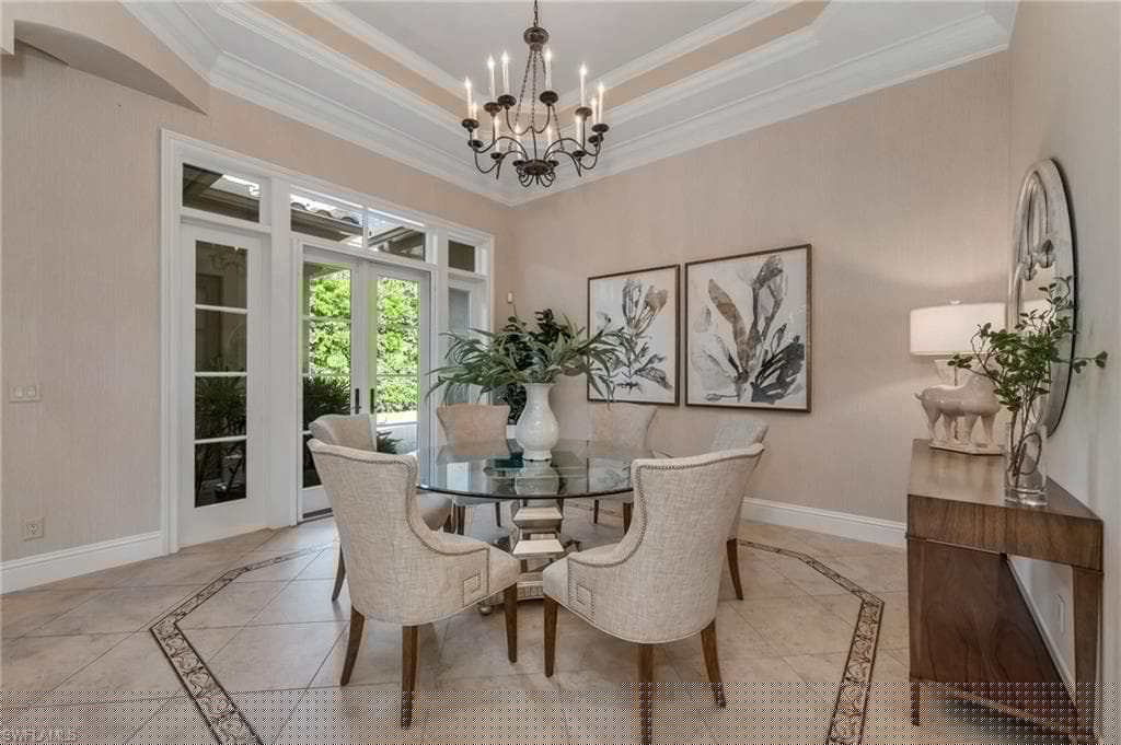 455 1st Ave N, Naples, FL 34102-13