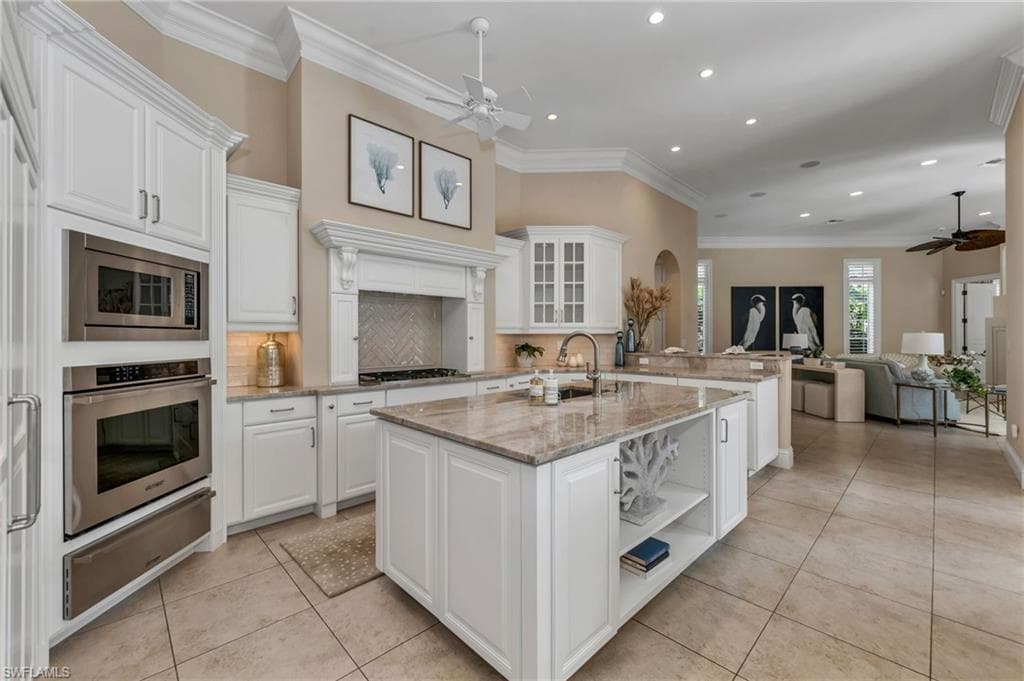 455 1st Ave N, Naples, FL 34102-5